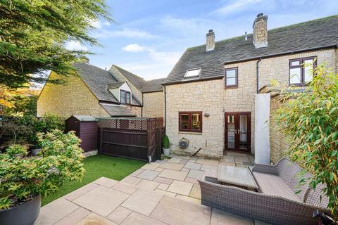 25 Cotswold Meadow, Witney, OX28 5FA