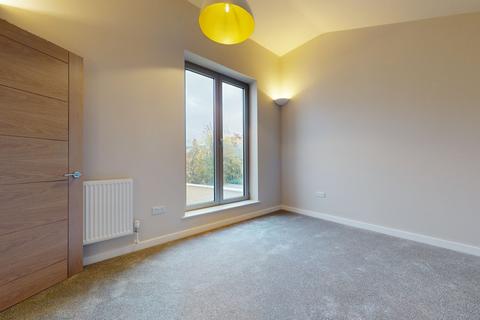 2 bedroom ground floor flat to rent - Boston Road