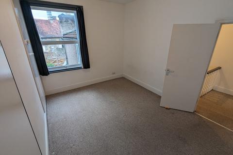 2 bedroom flat to rent, Sefton Park Road, Bristol