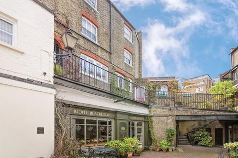3 bedroom flat to rent - Kinnerton Place South, London