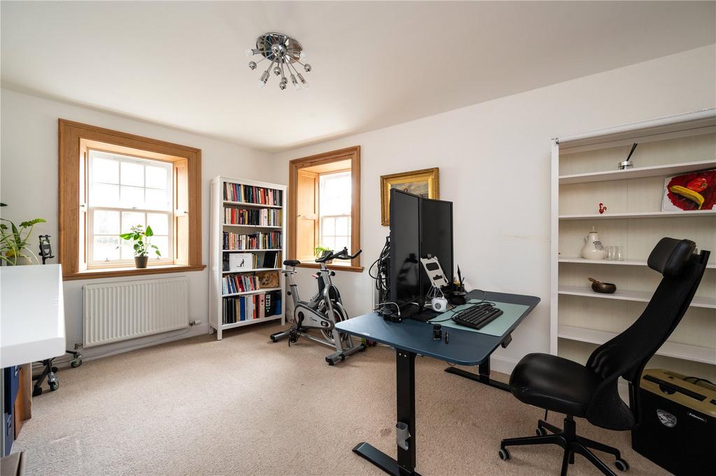 Study / Bedroom