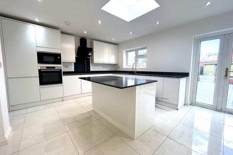 undefined, Tamworth Park, Mitcham CR4