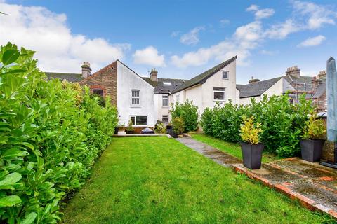 41 Barton Road, Dover, CT16 2NF
