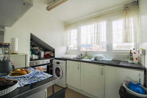 Studio for sale, St. James's Road, Croydon, CR0