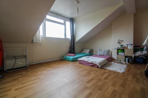 Studio for sale, St. James's Road, Croydon, CR0