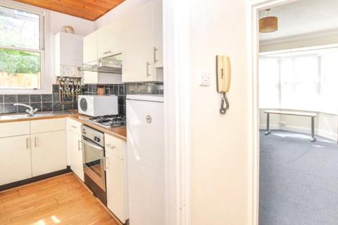 1 bedroom apartment to rent, Woodstock Road, Croydon, CR0