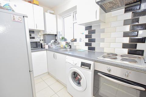 2 bedroom apartment for sale, Selhurst Road, London, SE25