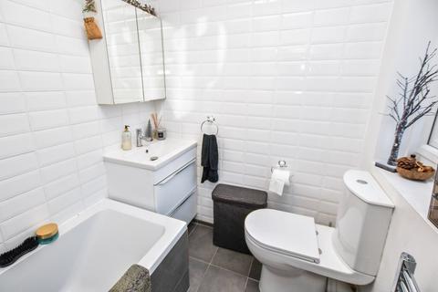 1 bedroom apartment for sale, Selby Road, London, SE20