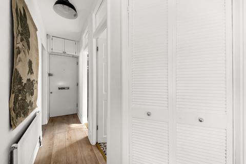 24 Lincoln Close, London, SE25 5ET