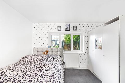 3 bedroom bungalow for sale - Gillett Road, Thornton Heath, CR7