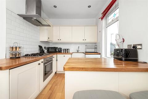 Flat 2, 30 Richmond Road, Thornton Heath, CR7 7QB