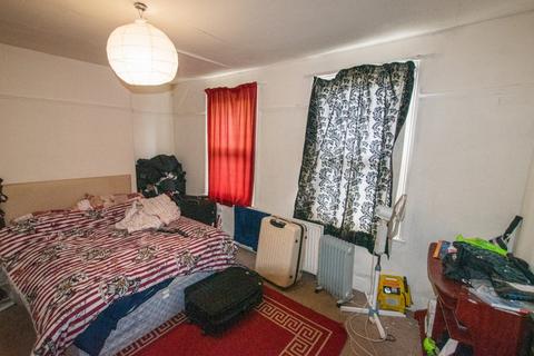 3 Lancing Road, Croydon, CR0 3EN