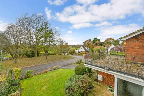 3 bedroom detached house for sale, Lawn Close, Tenterden, Kent, TN30