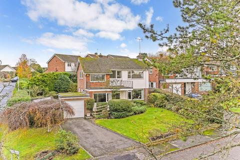 4 bedroom detached house for sale, Lawn Close, Tenterden, Kent, TN30
