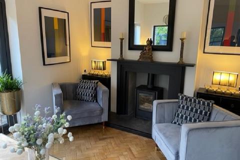 4 bedroom bungalow for sale - Heol Y Garreg Las, Llandeilo, Carmarthenshire.