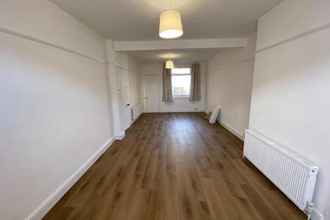 2 bedroom terraced house to rent, Bath Street, Rugby, CV21