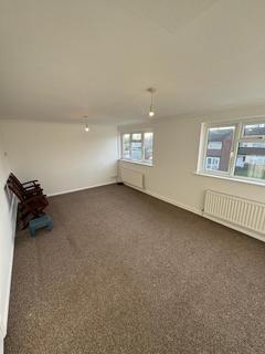 3 bedroom flat to rent, Great Cullings,  Romford, RM7