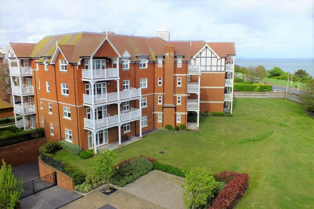 Darley Road, Eastbourne, BN20 7GA 3 bed flat £560,000