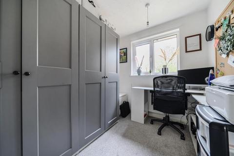 93 Castle Dore, Freshbrook, Swindon, SN5 8PQ