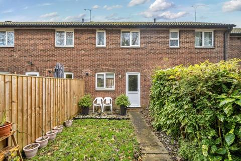 93 Castle Dore, Freshbrook, Swindon, SN5 8PQ