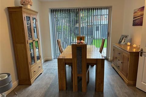 3 bedroom semi-detached house for sale - Mough Lane, Chadderton