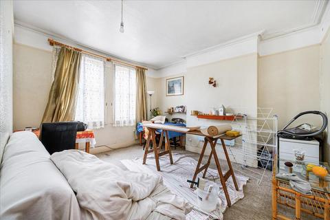 16 Eccleston Road, London, W13 0RL