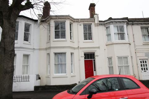 6 bedroom flat to rent, Leicester Street, Leamington Spa, CV32