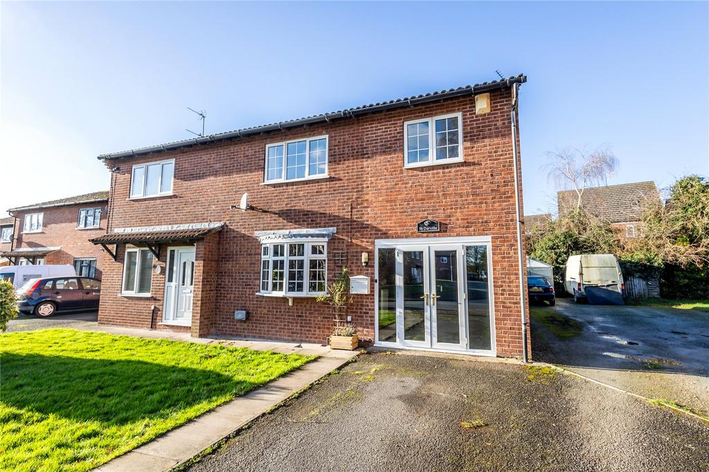 Darville, Castlefields, Shrewsbury... 4 bed semidetached house £280,000