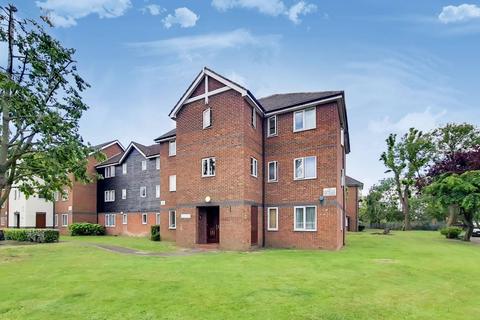 2 bedroom flat for sale, Mandeville Court, Chingford, London, E4
