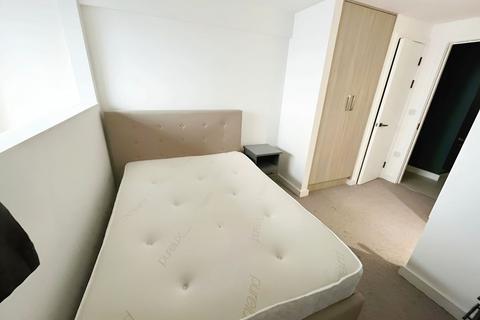1 bedroom apartment to rent, Sky Gardens, Castlefield