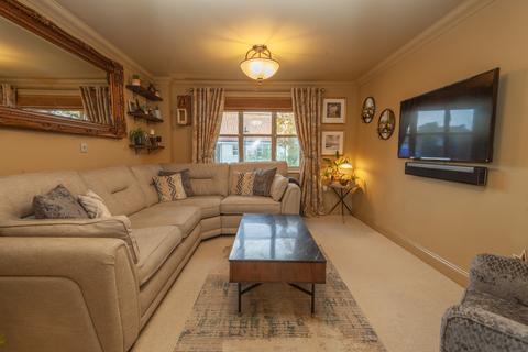 1 Chadwick Gardens, Carlton Colville, Lowestoft, NR33 8FW