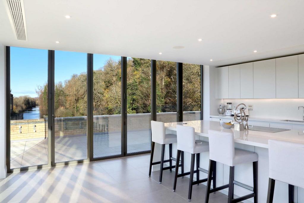 Kitchen/Breakfast