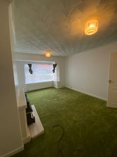 2 bedroom semi-detached house to rent, Sheepfoot Lane, Oldham