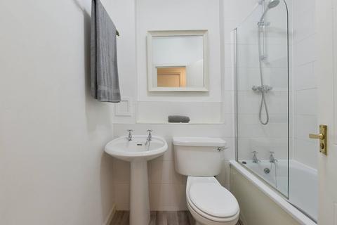 16/8 Chapel Lane, Edinburgh, EH6 6SG