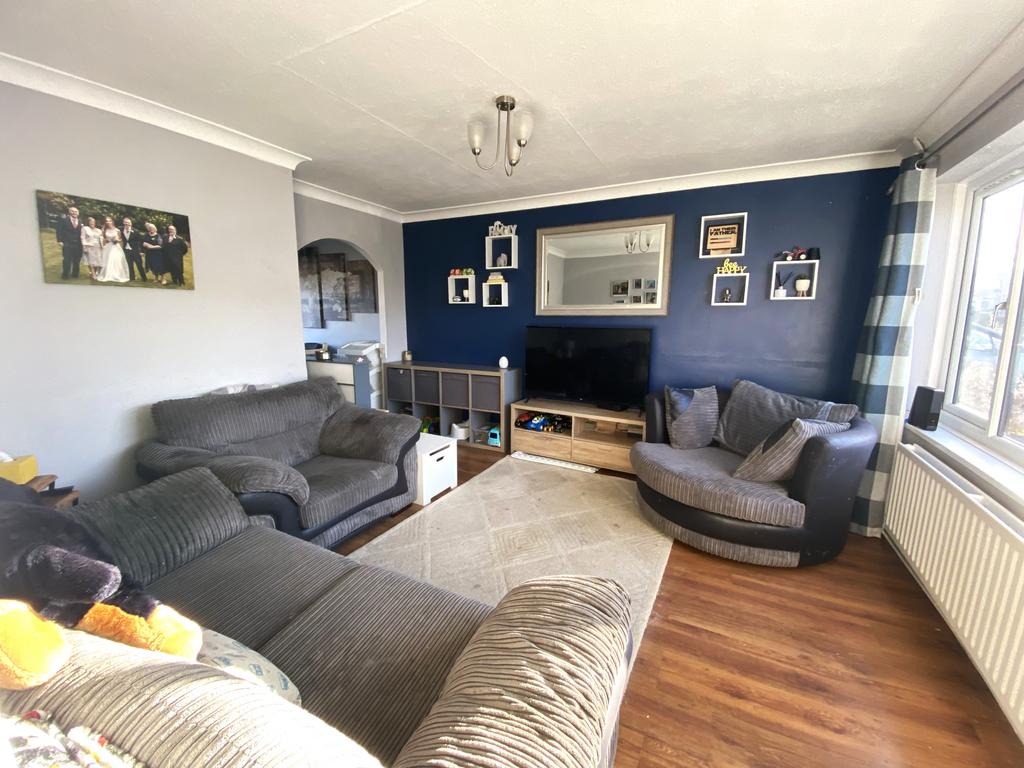 Harrowby Lane, Grantham, NG31 3 bed semidetached house for sale £175,000