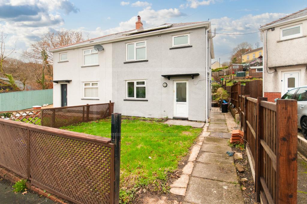 Tai Gwalia, Upper Cwmtwrch, Swansea, West 3 bed semidetached