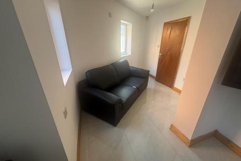 undefined, 39 Walmsley Road, Hyde Park, Leeds LS6