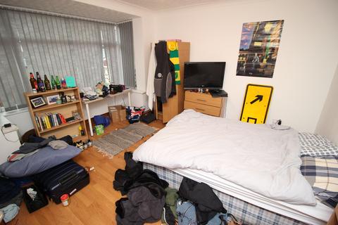 undefined, 39 Walmsley Road, Hyde Park, Leeds LS6