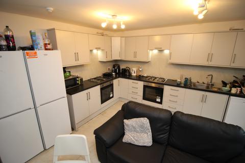 8 bedroom semi-detached house to rent, 39 Walmsley Road, Hyde Park, Leeds LS6