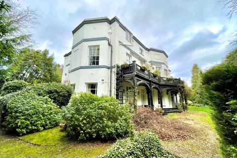 2 bedroom flat to rent, Clarence Lodge Middle Hill, Egham, Surrey, TW20