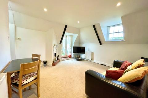 2 bedroom flat to rent, Clarence Lodge Middle Hill, Egham, Surrey, TW20