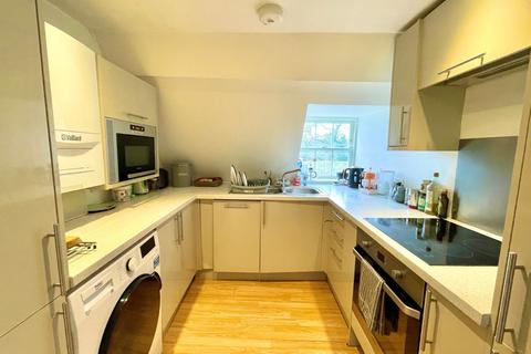 2 bedroom flat to rent, Clarence Lodge Middle Hill, Egham, Surrey, TW20