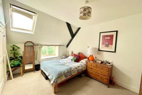 2 bedroom flat to rent, Clarence Lodge Middle Hill, Egham, Surrey, TW20