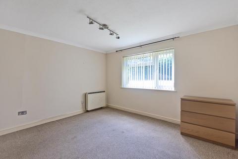 2 bedroom flat for sale - Banbury,  Oxfordshire,  OX16