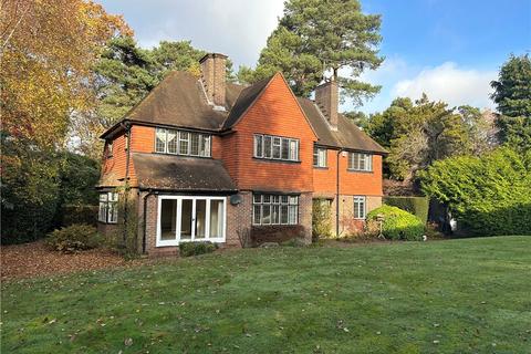 4 bedroom detached house to rent, Golf Club Road, Hook Heath, Surrey, GU22