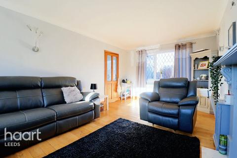 12 Ash View, East Ardsley, Wakefield, WF3 2HY