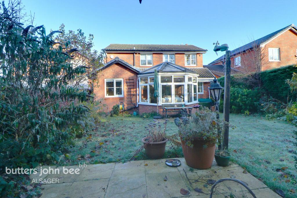 Harpur Crescent, Alsager 4 bed detached house for sale £325,000