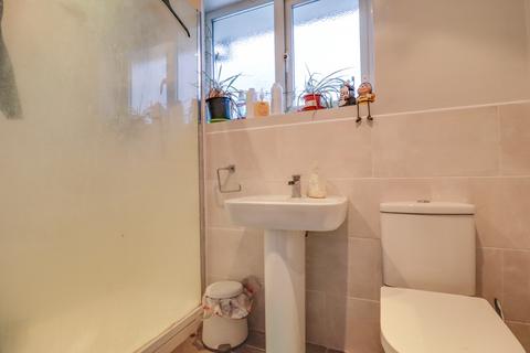 11 Barnfield Close, Southampton, SO19 9GT