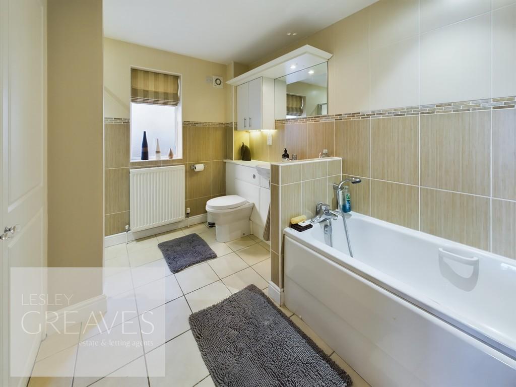 Master En-Suite