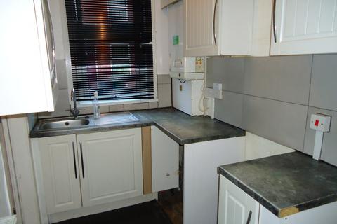 1 bedroom terraced house to rent, Recreation Terrace, Leeds LS11